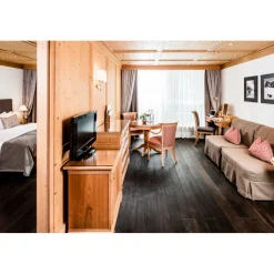 Alpenroyal Grand Hotel - Junior Suite - 3 Days 2 Nights - Exclusive Luxury - Val Gardena - Trentino Italy - Avvenice