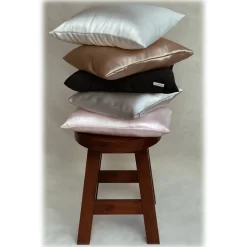 by Dariia Day - Pure Silk Pillow - Powder White - Fashion - Mulberry Silk - Artisan Silk Pillow - Luxury - Avvenice