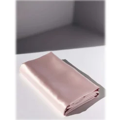 by Dariia Day - Silk Pillowcase - Blush Pink - Bedding - Home - Mulberry Silk - Artisan Silk Pillowcase - Luxury - Avvenice