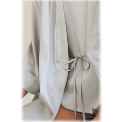 by Dariia Day - Silk Robe - Silver Grey - Fashion - New Collection - Mulberry Silk - Artisan Silk Robe - Luxury - Avvenice