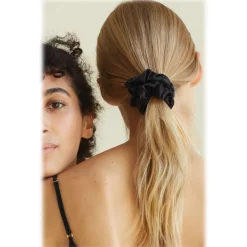 by Dariia Day - Silk Scrunchie - Midnight Black - Fashion - Accessories - Mulberry Silk - Artisan Silk Scrunchie - Luxury - Avvenice