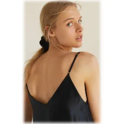 by Dariia Day - Silk Top - Midnight Black - Fashion - New Collection - Mulberry Silk - Artisan Silk Top - Luxury - Avvenice