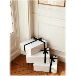 by Dariia Day - Silk Travel Set - Silver Grey - Bedding - Home - Mulberry Silk - Artisan Silk Pillowcase - Luxury - Avvenice