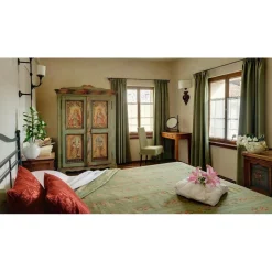 Castel Brando - Living in Court - 4 Days 3 Nights - Avvenice