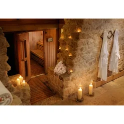 Castel Brando - Living in Court - 4 Days 3 Nights - Avvenice