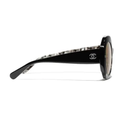 Chanel - Round Sunglasses - Black Yellow - Chanel Eyewear - Avvenice