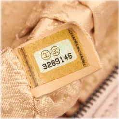 Chanel Vintage - Caviar Leather Shoulder Bag - White Ivory - Caviar Leather Handbag - Luxury High Quality - Avvenice