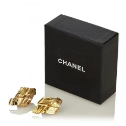 Chanel Vintage - Gold Toned Clip On Earrings - Gold - Earrings Chanel - Luxury High Quality - Avvenice