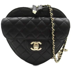 Chanel Vintage - Lambskin CC in Love Heart Crossbody - Black - Leather and Lambskin Handbag - Luxury High Quality - Avvenice