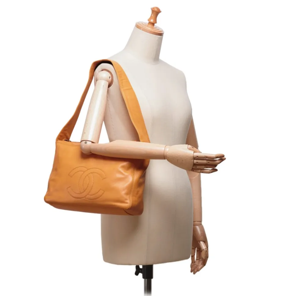 Chanel Vintage - Leather Shoulder Bag - Orange - Leather Handbag - Luxury High Quality - Avvenice