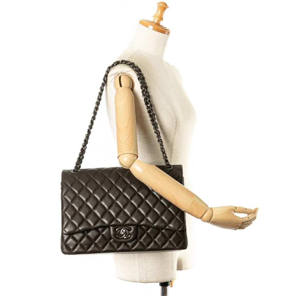 Chanel Vintage - Maxi Classic Lambskin Double Flap - Black - Leather and Lambskin Handbag - Luxury High Quality - Avvenice