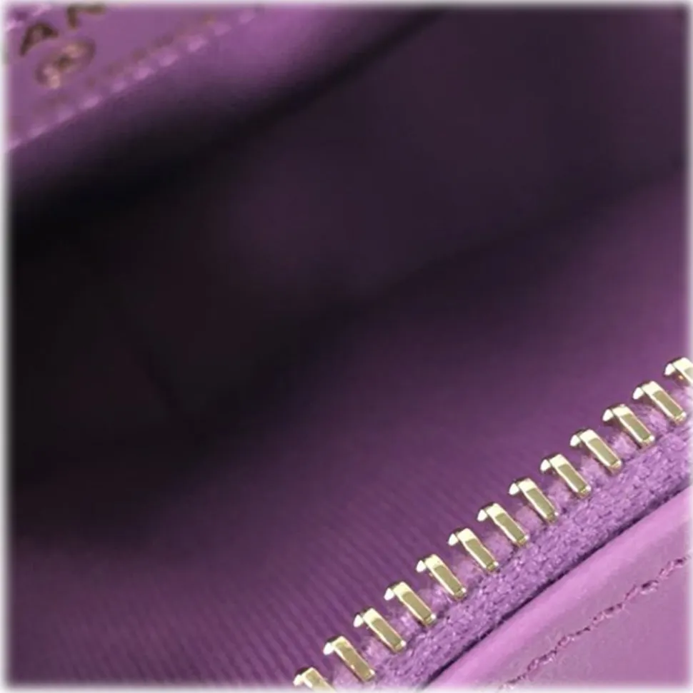 Chanel Vintage - Mini Lambskin CC in Love Heart Crossbody - Purple - Leather and Lambskin Handbag - Luxury High Quality - Avvenice