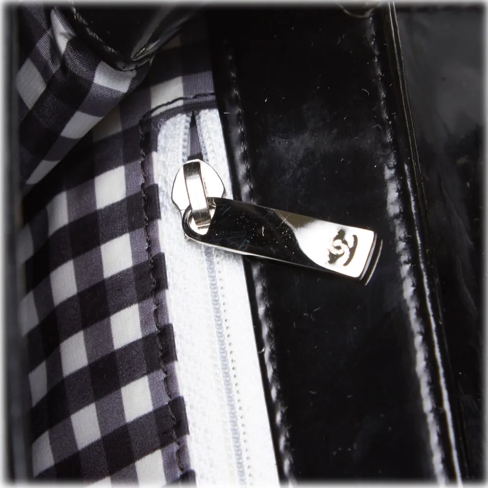 Chanel Vintage - Patent Leather Chain Bag - Black - Leather Handbag - Luxury High Quality - Avvenice
