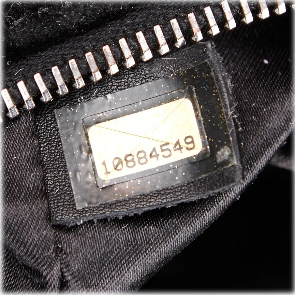 Chanel Vintage - Velour Shoulder Bag - Black - Leather and Lambskin Handbag - Luxury High Quality - Avvenice