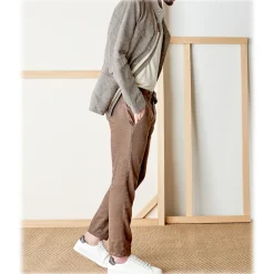 Cruna - Marais Trousers in Linen - 540 - Moro - Handmade in Italy - Luxury High Quality Pants - Avvenice