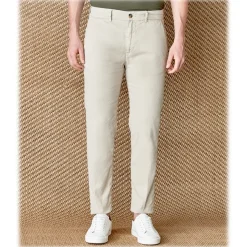 Cruna - Marais Trousers in Linen - 540 - ECRU - Handmade in Italy - Luxury High Quality Pants - Avvenice