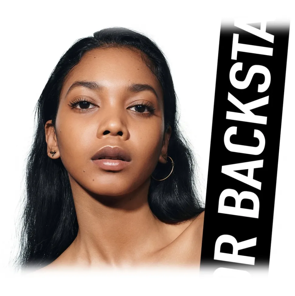 Dior - Dior Backstage Face & Body Foundation - Face & Body foundation - Luxury - Avvenice