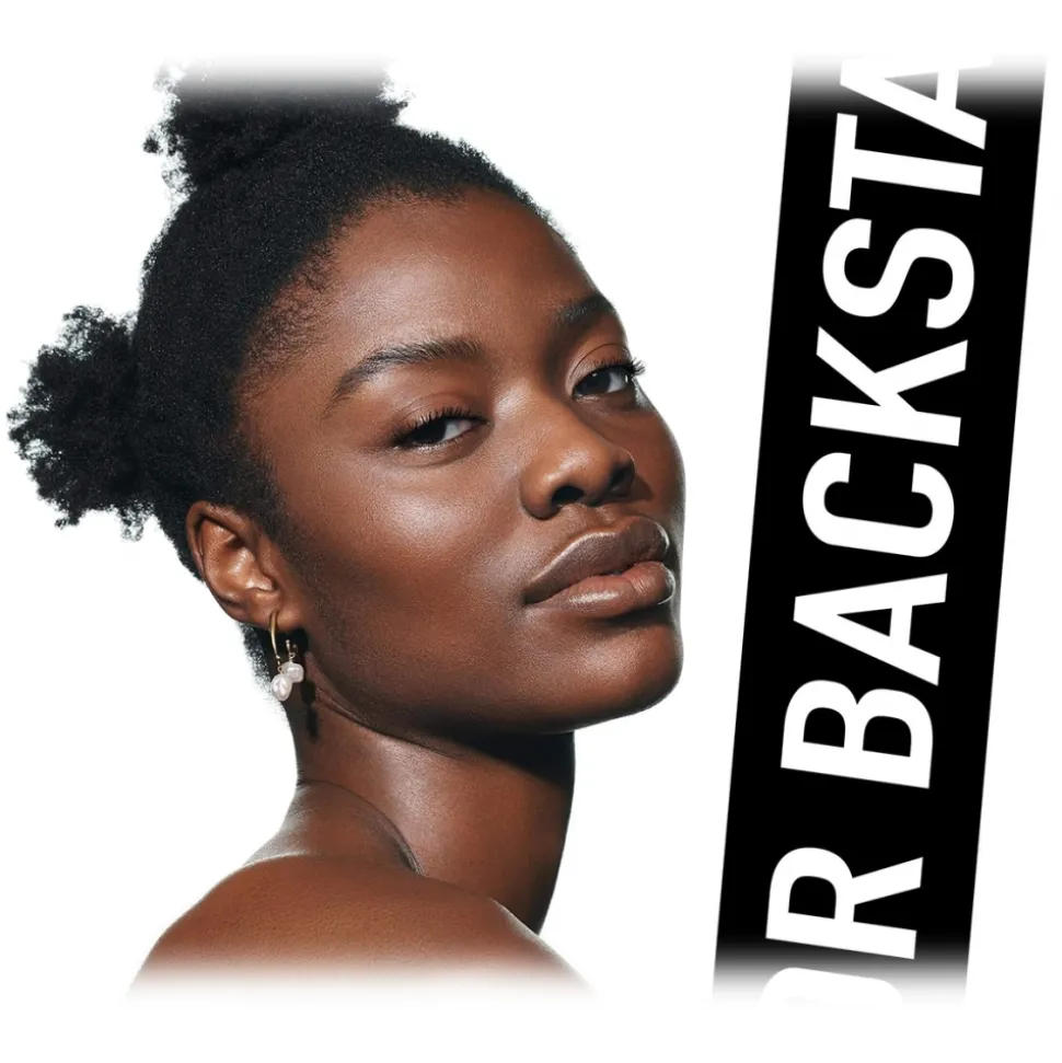 Dior - Dior Backstage Face & Body Foundation - Face & Body foundation - Luxury - Avvenice