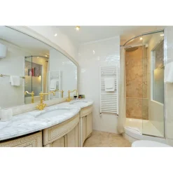 Domus Monamì Luxury Suites - Discovering Rome - 4 Days 3 Nights - Suite Augusto - Rome Exclusive Luxury - Avvenice