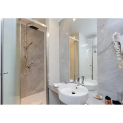 Domus Monamì Luxury Suites - Discovering Rome - 4 Days 3 Nights - Suite Costantino / Nerone - Rome Exclusive Luxury - Avvenice