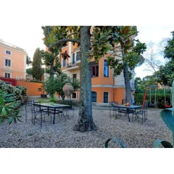 Domus Monamì Luxury Suites - Discovering Rome - 4 Days 3 Nights - Suite Costantino / Nerone - Rome Exclusive Luxury - Avvenice