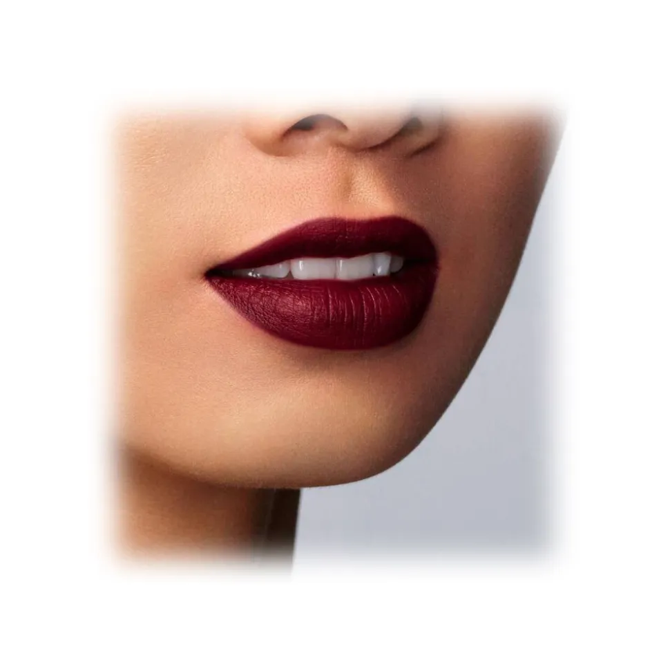 Giorgio Armani - Lip Magnet Liquid Lipstick - Long Lasting Matte Liquid Lipstick in a Sophisticated Range of Reds - Avvenice