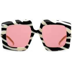 Gucci - Online Exclusive Square Sunglasses with Charms - Black - Gucci Eyewear - Avvenice