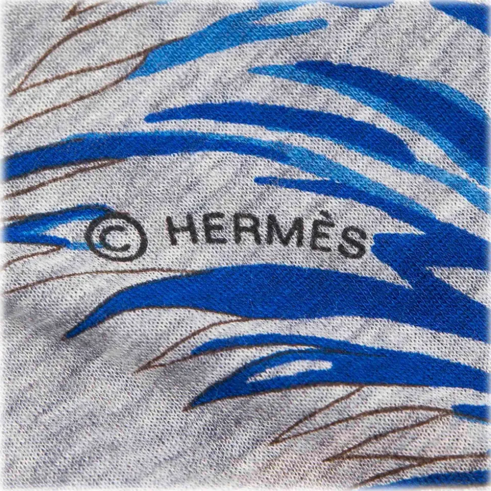 Hermès Vintage - Les Plumes Silk Scarf - Grey Multi - Silk Foulard - Luxury High Quality - Avvenice