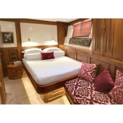 JupitAir Yachting Monaco - Mutiara Laut - Oostenbrugge - 46 m - Private Exclusive Luxury Yacht - Avvenice