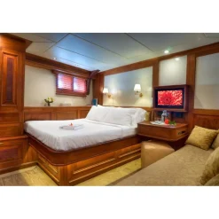 JupitAir Yachting Monaco - Mutiara Laut - Oostenbrugge - 46 m - Private Exclusive Luxury Yacht - Avvenice