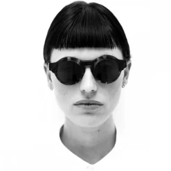 Kuboraum - Mask K9 - Three Hand - K9 HHGS - Sunglasses - Kuboraum Eyewear - Avvenice