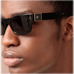 Linda Farrow - Men's Falck Rectangular Sunglasses in Black - LFL1448C1SUN - Linda Farrow Eyewear - Avvenice