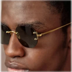 Linda Farrow - Men's Sandor Angular Sunglasses in Yellow Gold - LFL1497C2SUN - Linda Farrow Eyewear - Avvenice