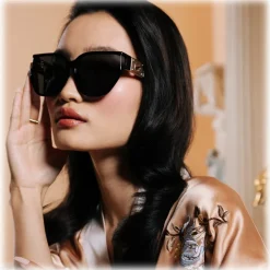 Linda Farrow - Sabine Oversized Sunglasses in Black - LFL1298C1SUN - Linda Farrow Eyewear - Avvenice