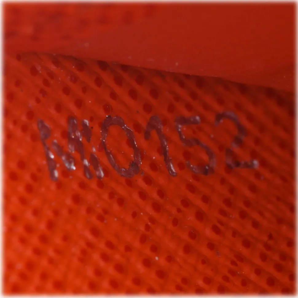 Louis Vuitton Vintage - Epi Zippy Wallet - Orange - Leather and Epi Leather Wallet - Luxury High Quality - Avvenice