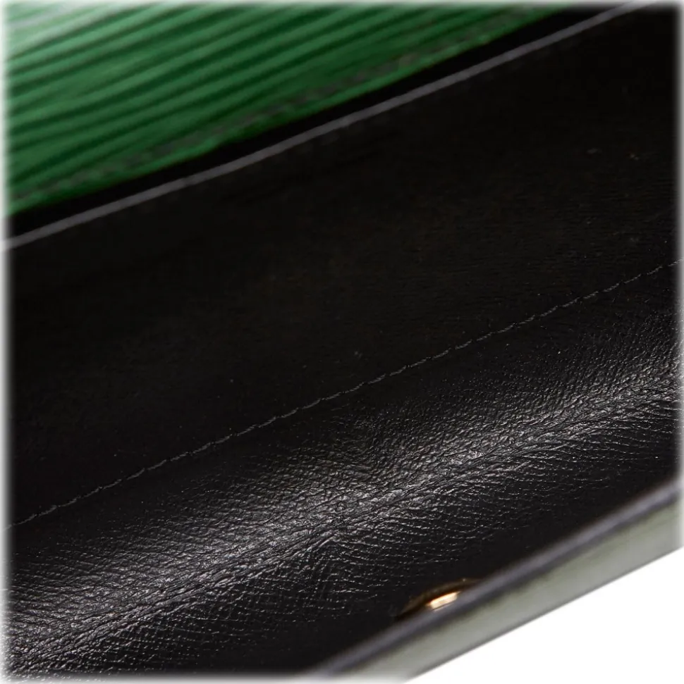 Louis Vuitton Vintage - Epi Art Deco Clutch Bag - Green - Leather and Epi Leather Handbag - Luxury High Quality - Avvenice