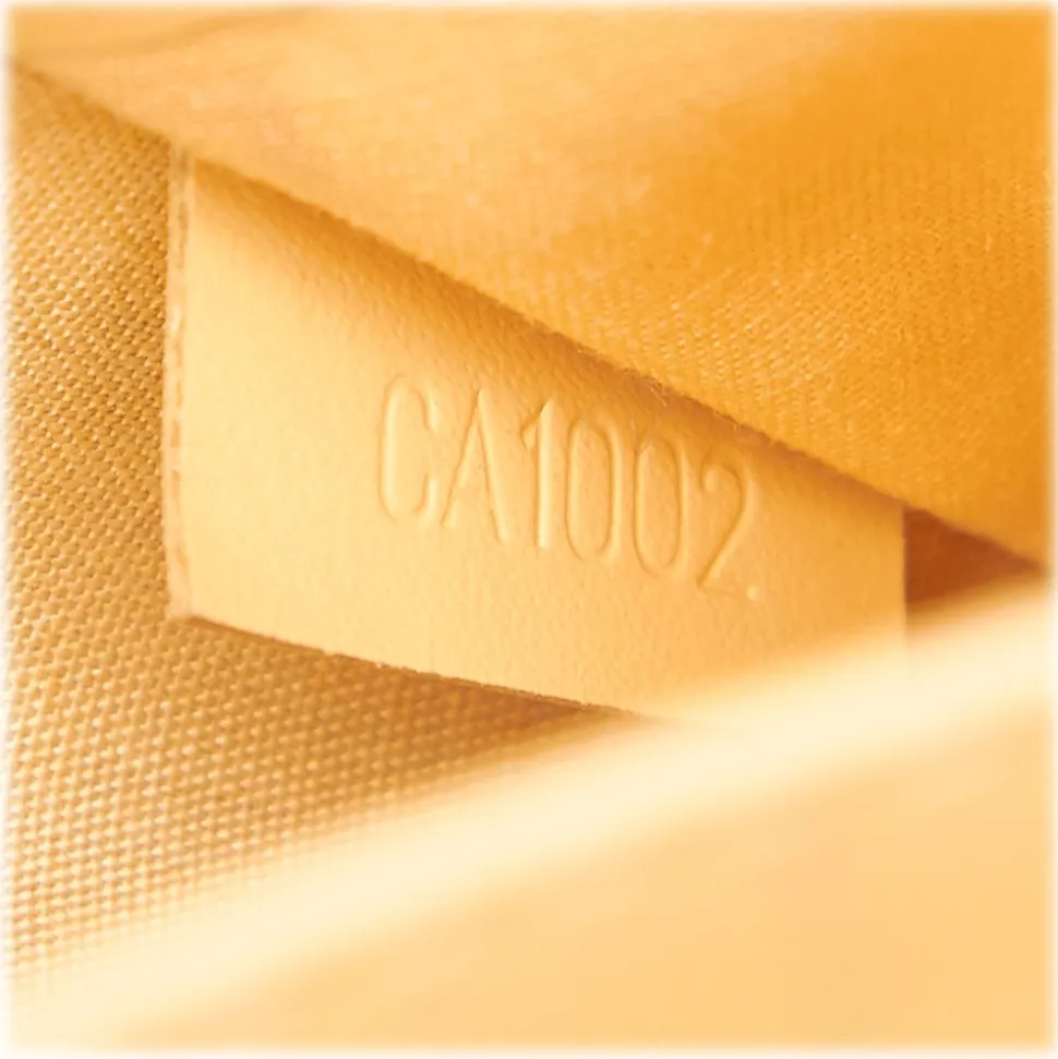 Louis Vuitton Vintage - Epi Honfleur Bag - Cream - Leather and Epi Leather Handbag - Luxury High Quality - Avvenice