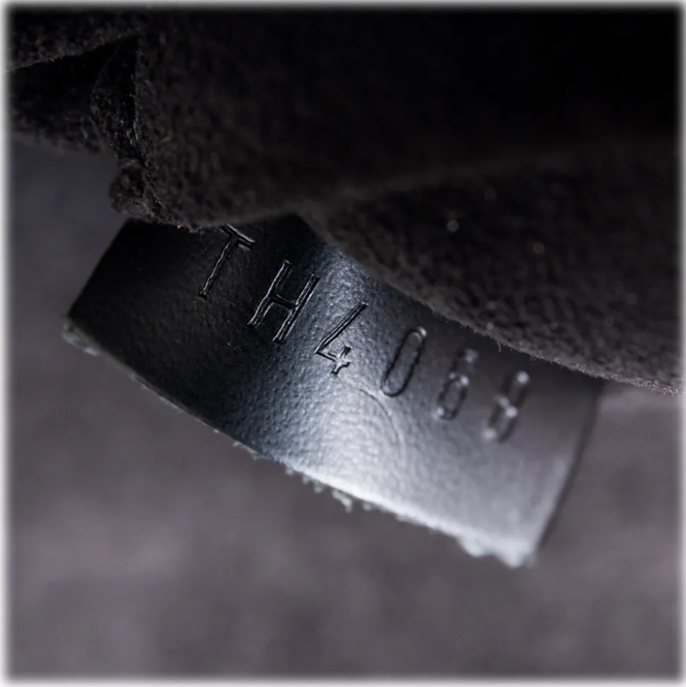 Louis Vuitton Vintage - Epi Pochette Montaigne Bag - Black - Leather and Epi Leather Handbag - Luxury High Quality - Avvenice