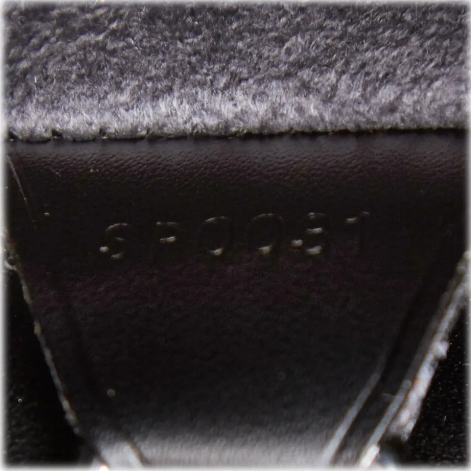 Louis Vuitton Vintage - Epi Sac Verseau Bag - Black - Leather and Epi Leather Handbag - Luxury High Quality - Avvenice