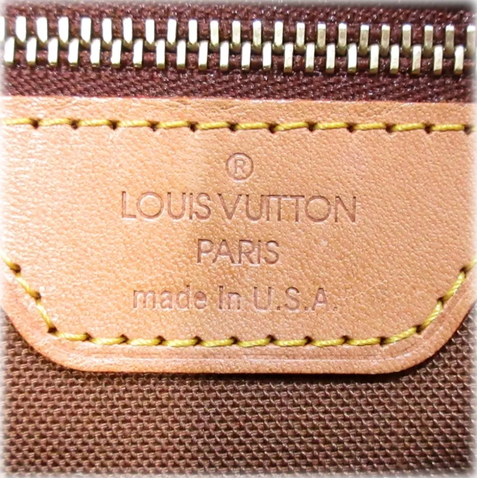 Louis Vuitton Vintage - Monogram Trotteur - Brown - Monogram Canvas Crossbody Bag - Luxury High Quality - Avvenice
