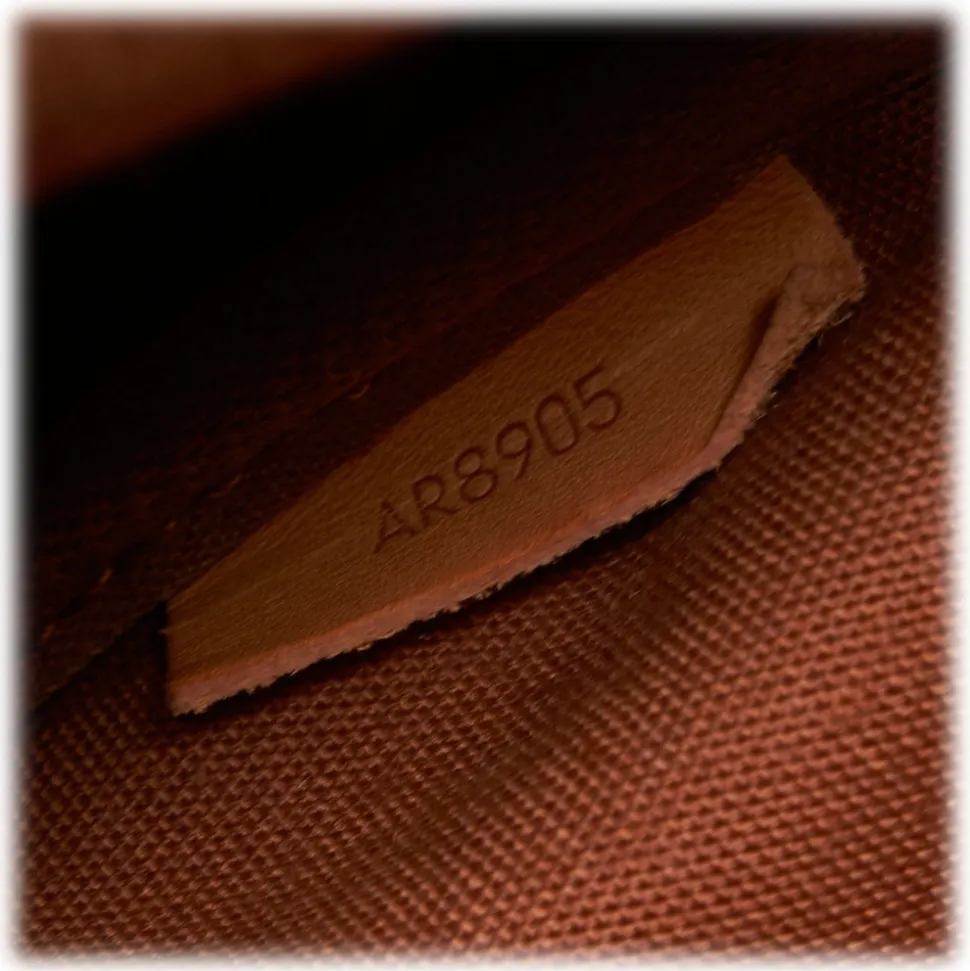 Louis Vuitton Vintage - Monogram Saumur 43 Bag - Brown - Monogram Canvas and Vachetta Leather Handbag - Luxury High Quality - Avvenice