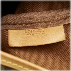 Louis Vuitton Vintage - Monogram Saumur 35 - Brown - Monogram Canvas and Vachetta Leather Crossbody Bag - Luxury High Quality - Avvenice