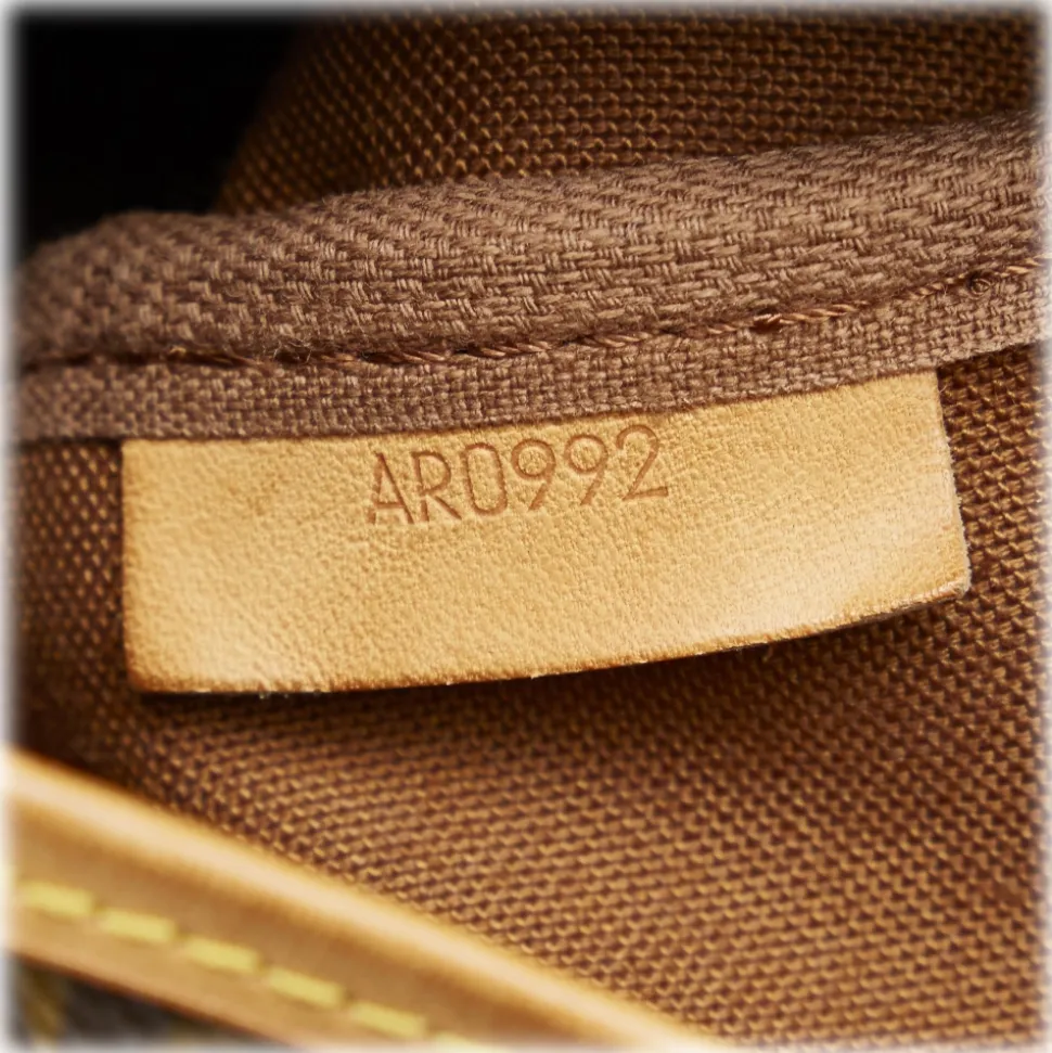 Louis Vuitton Vintage - Monogram Saumur 35 - Brown - Monogram Canvas and Vachetta Leather Crossbody Bag - Luxury High Quality - Avvenice