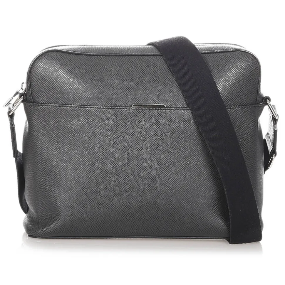 Louis Vuitton Vintage - Taiga Anton Messenger PM - Black - Taiga Leather Crossbody Bag - Luxury High Quality - Avvenice