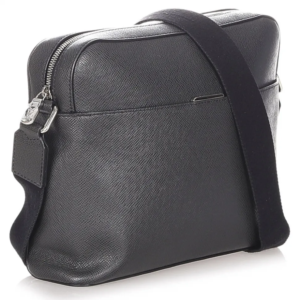 Louis Vuitton Vintage - Taiga Anton Messenger PM - Black - Taiga Leather Crossbody Bag - Luxury High Quality - Avvenice