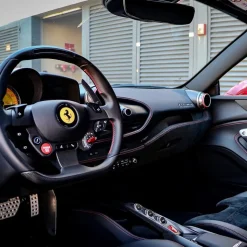 Monte Carlo Travel 1985 - Ferrari F8 Tributo - Supercar - Monte-Carlo - Cannes - Exclusive Luxury - Avvenice