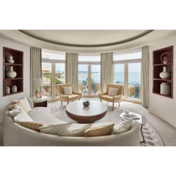 Monte Carlo Travel 1985 - Lamborghini Urus - Supercar - Monte-Carlo - Cannes - Exclusive Luxury - Avvenice