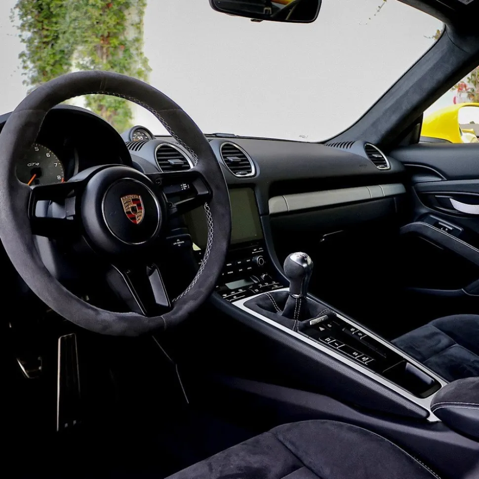 Monte Carlo Travel 1985 - Porsche 718 Cayman GT4 - Supercar - Monte-Carlo - Cannes - Exclusive Luxury - Avvenice