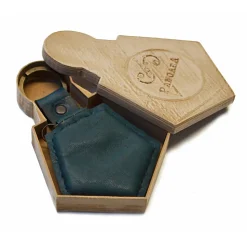 PangaeA - PangaeA Keychain - Suspenders PangaeA Y - Artisan Leather Keychain - Avvenice