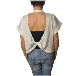 Patrizia Pepe - Sweatshirt Short Sleeve with Opening on the Back - White - T-shirt - Made in Italy - Luxury Exclusive Collection - Avvenice